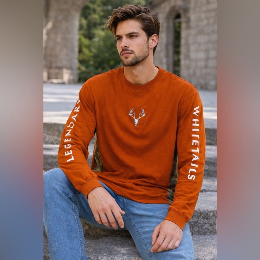 Legendary Whitetails Men’s L LS Crewneck T Shirt Rust Skull Logo Camo Sides